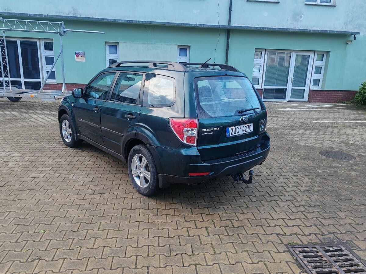 2011 Subaru FORESTER - 8