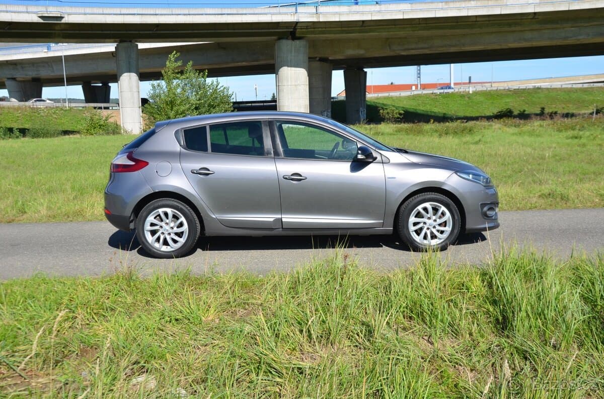 2015 Renault MEGANE - 8