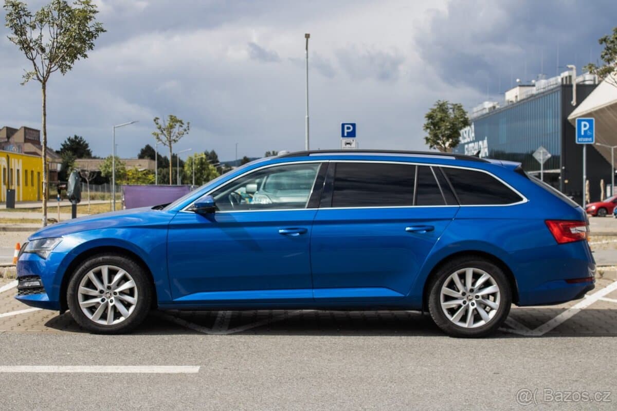 2020 Škoda SUPERB - 8