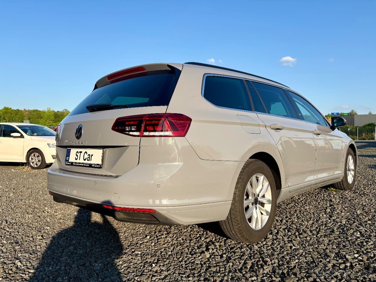2022 Volkswagen PASSAT - 8