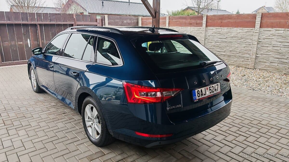 2020 Škoda SUPERB - 8