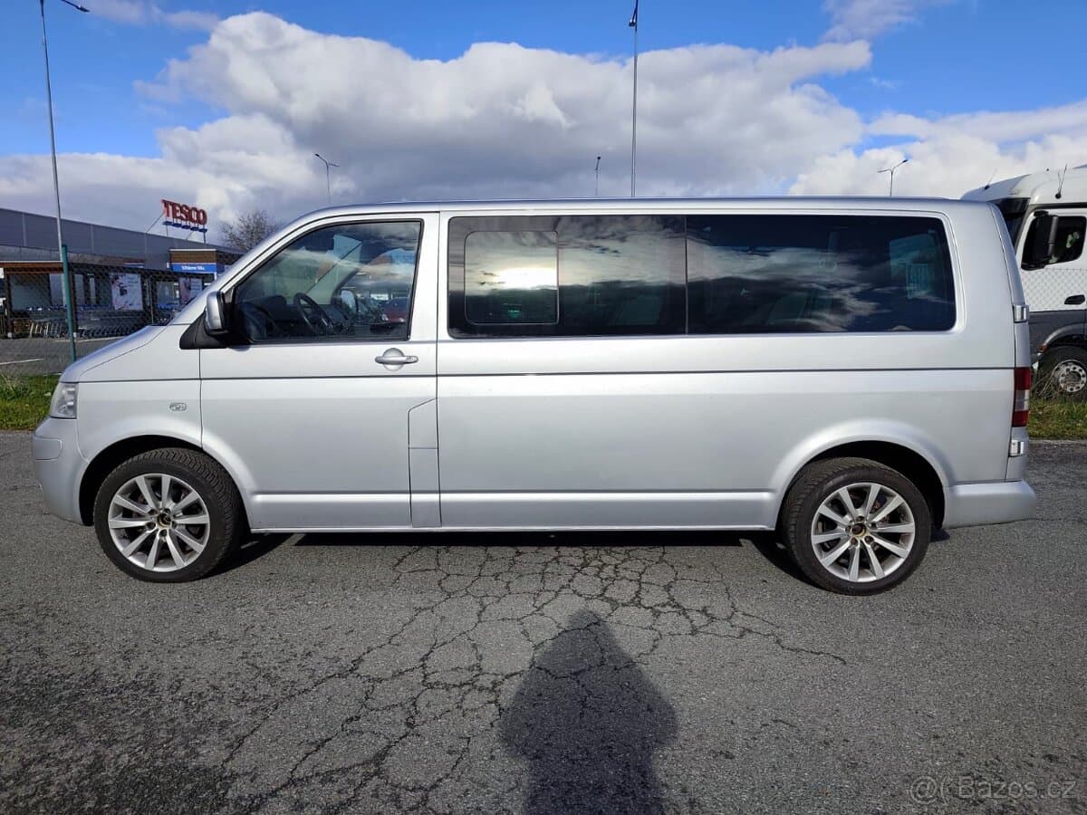 Volkswagen CARAVELLE - 8