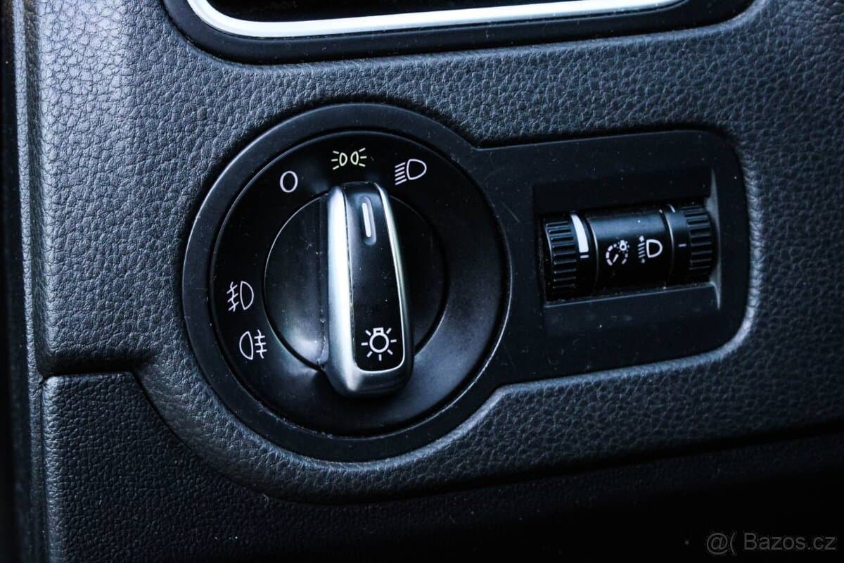 2010 Volkswagen POLO - 8