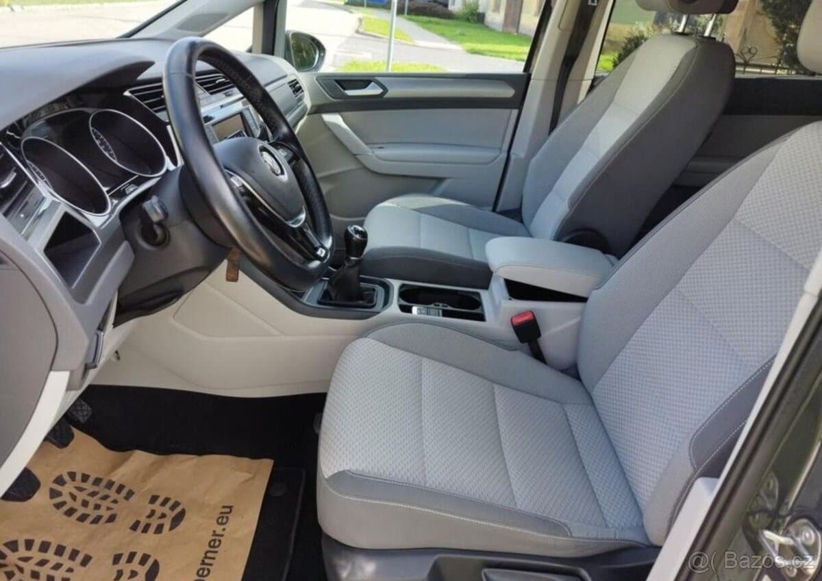 2016 Volkswagen TOURAN - 8