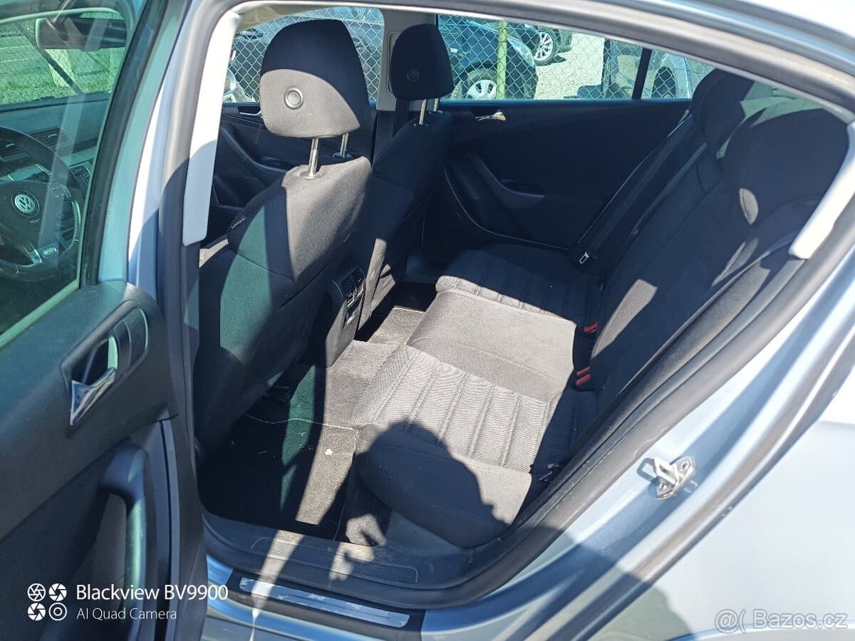 2009 Volkswagen PASSAT - 8