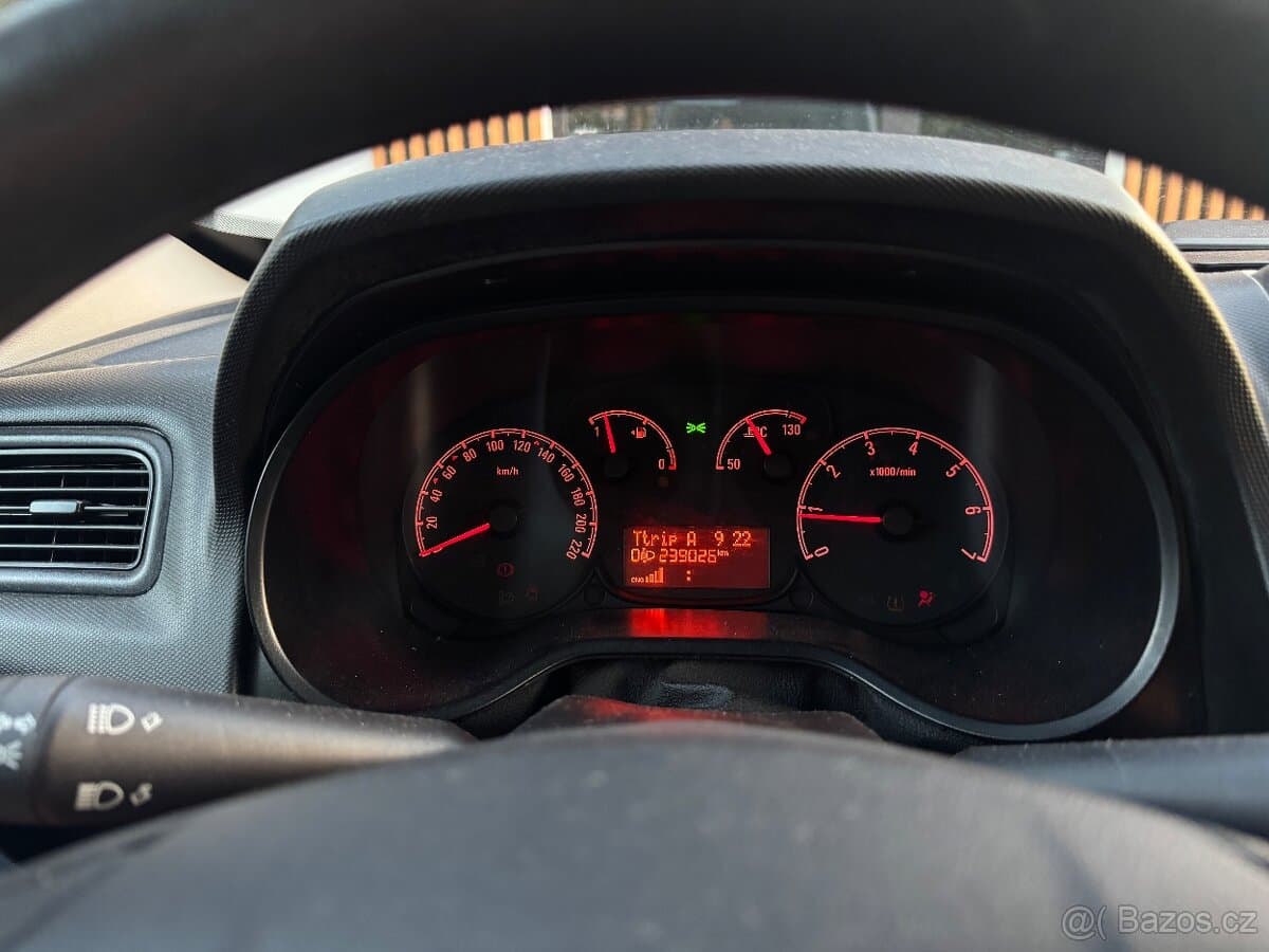 2015 Opel COMBO - 8