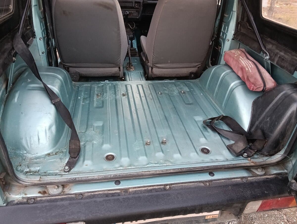 1997 Suzuki SAMURAI - 8