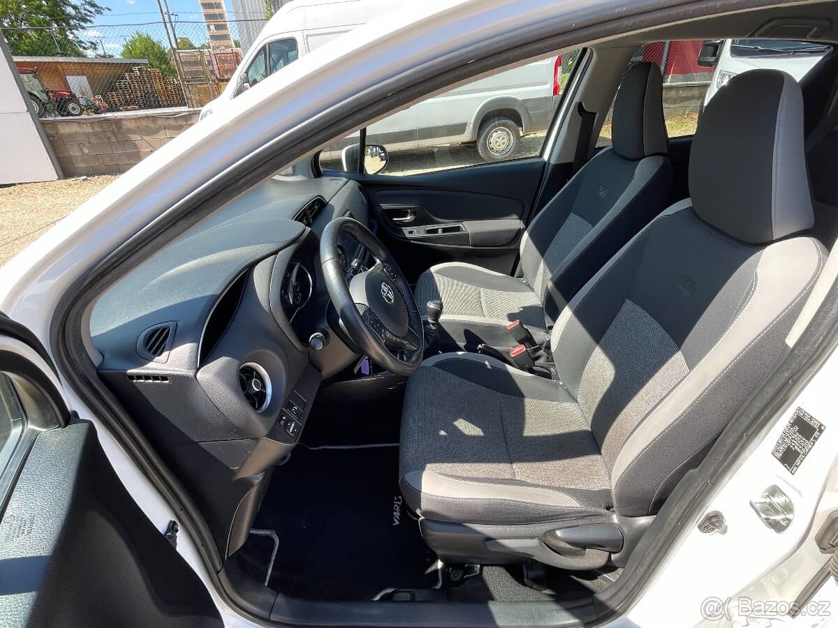 2020 Toyota YARIS - 8