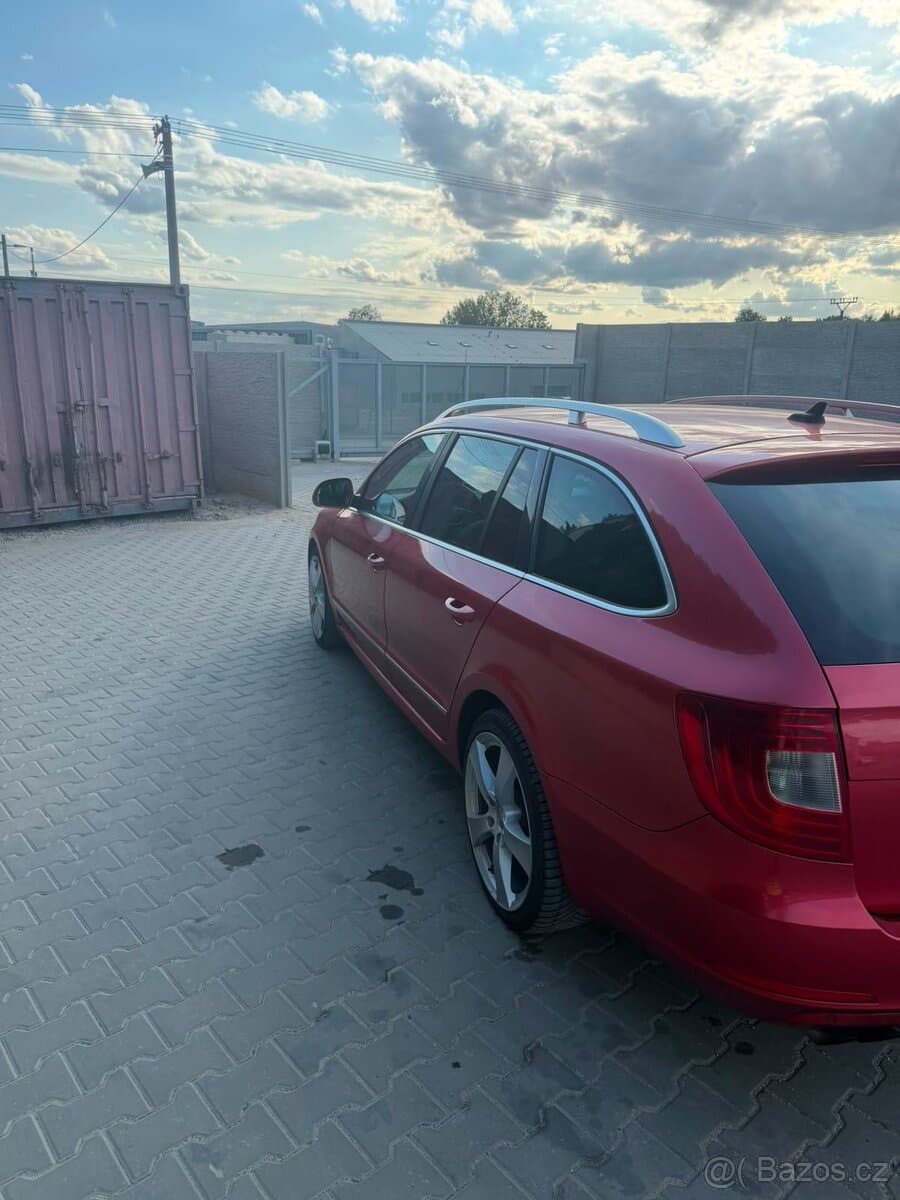 Škoda SUPERB - 8