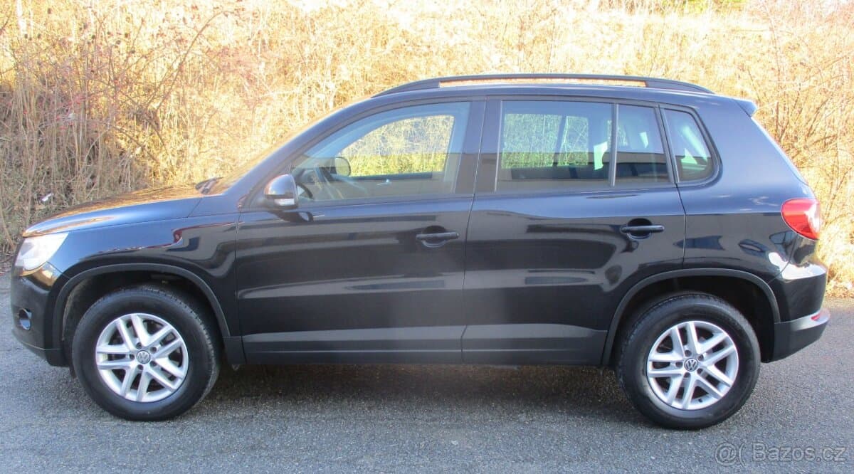 2011 Volkswagen TIGUAN - 8