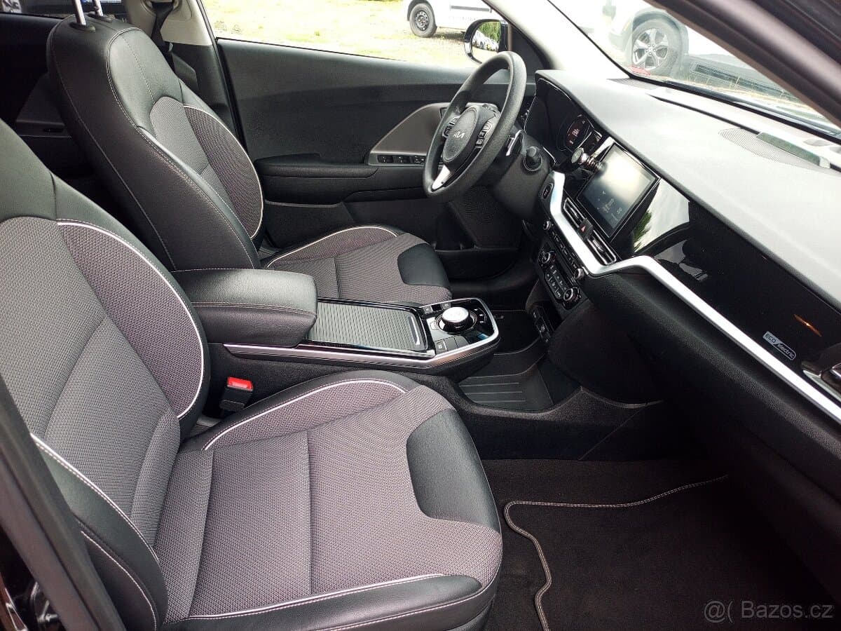 2021 Kia NIRO - 8