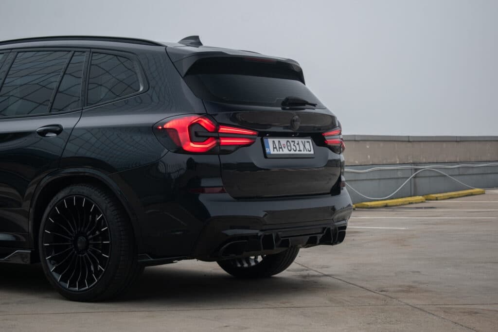 2021 BMW X3 - 8