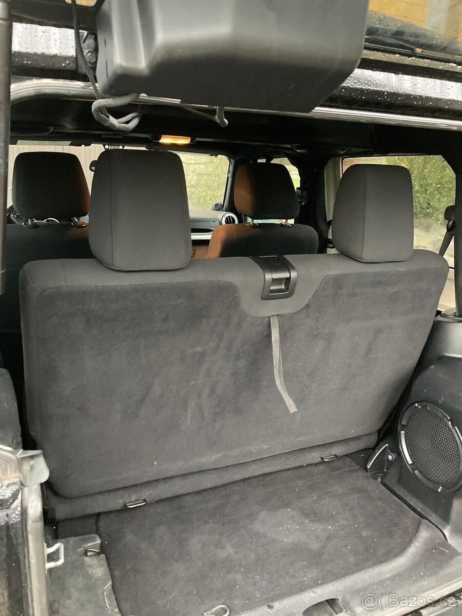 2011 Jeep WRANGLER - 8