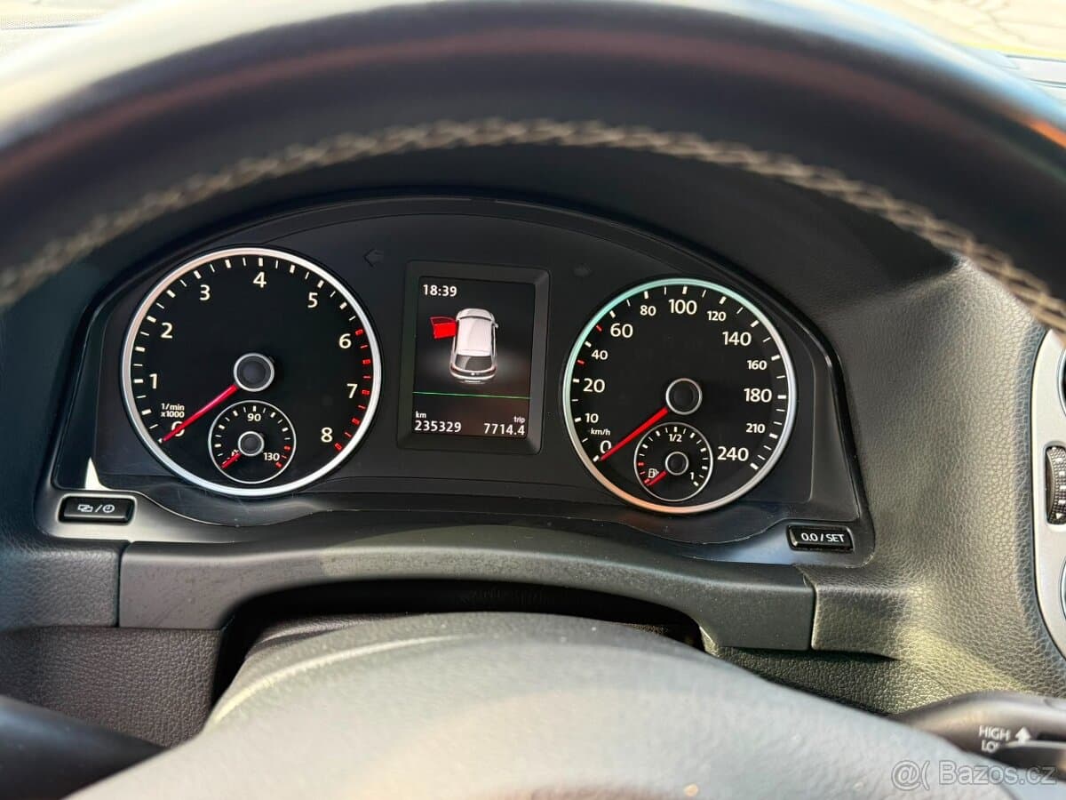 2014 Volkswagen TIGUAN - 8