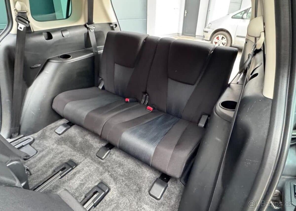 2012 Mazda 5 - 8