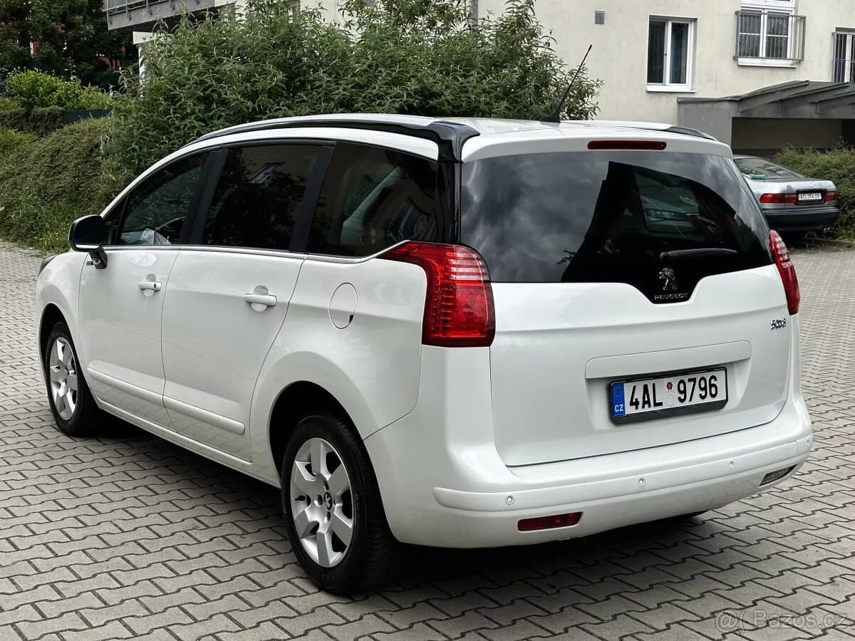 2015 Peugeot 5008 - 8