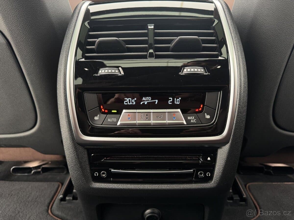 2020 BMW X5 - 8