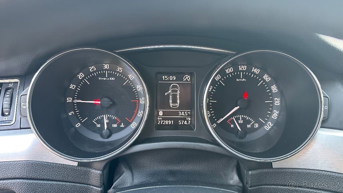 2015 Škoda SUPERB - 8