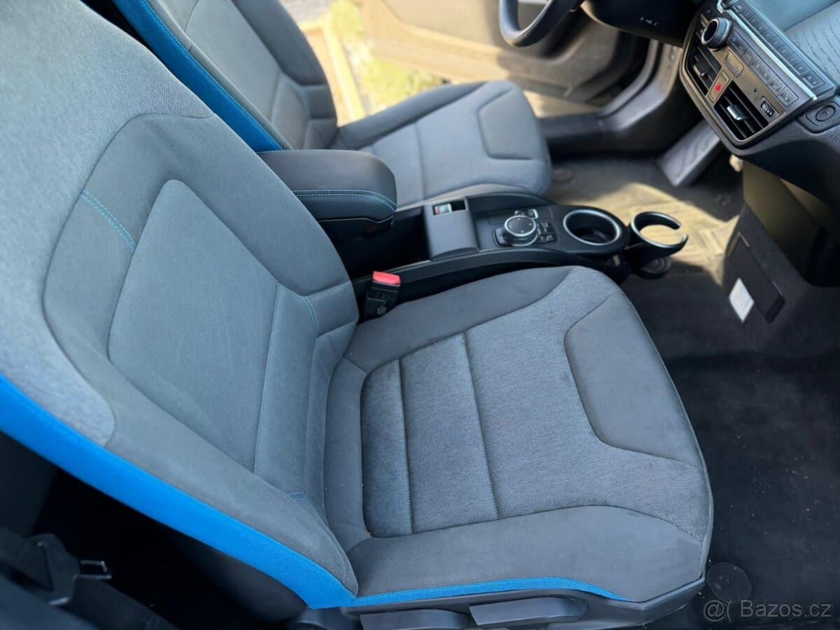 2016 BMW i3 - 8