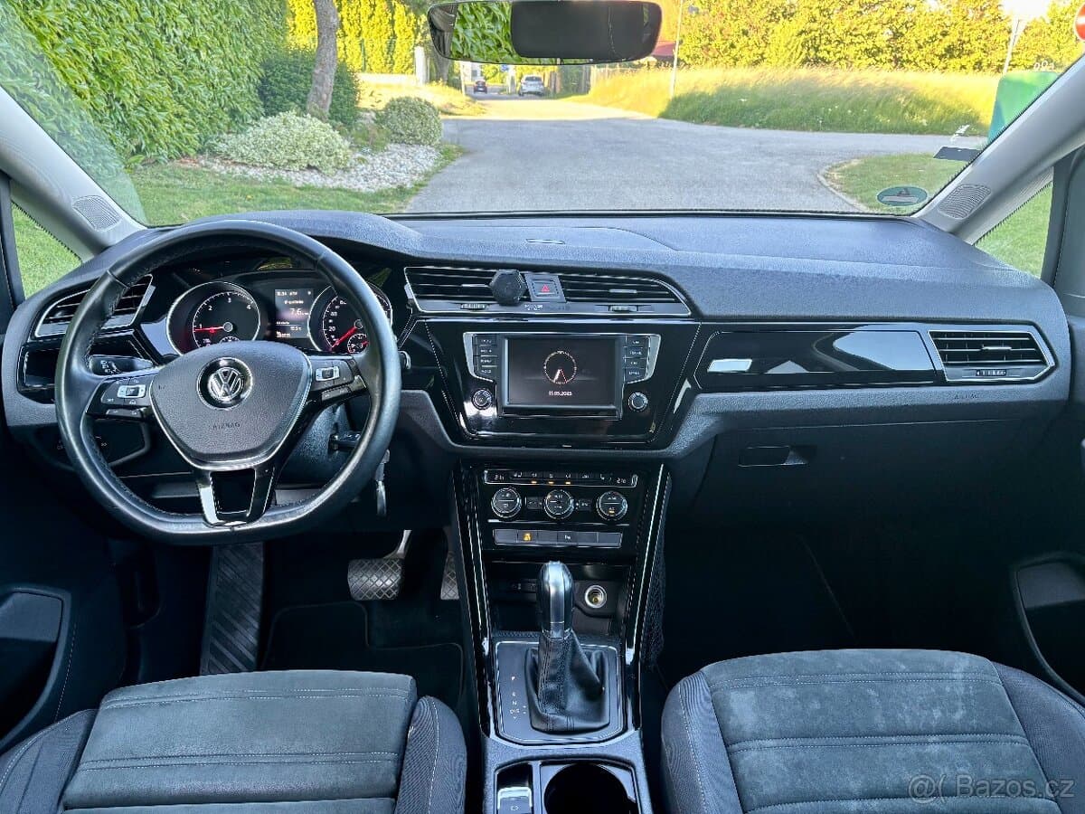 2017 Volkswagen TOURAN - 8