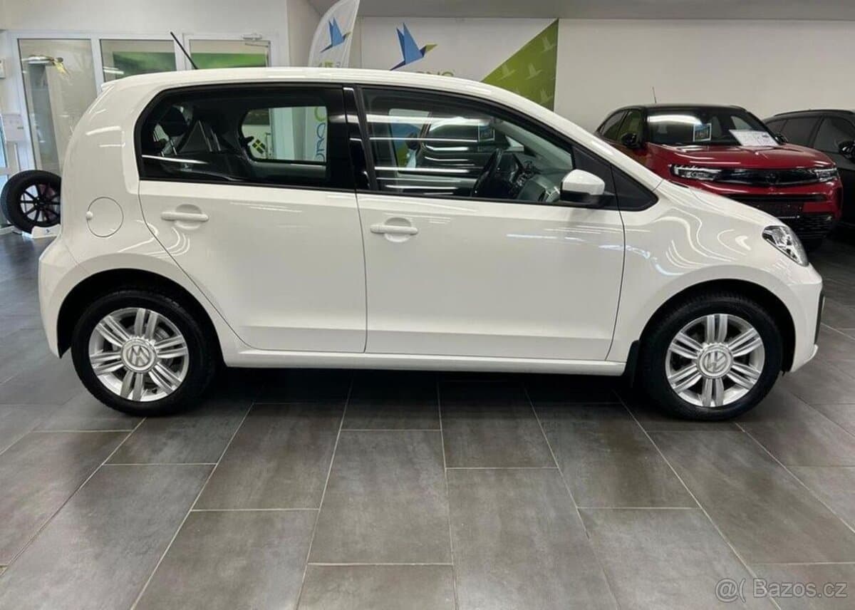 2017 Volkswagen UP! - 8