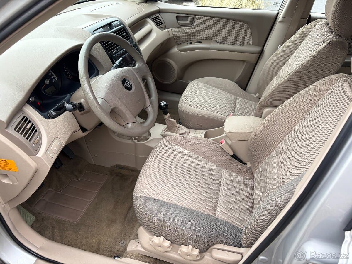 2005 Kia SPORTAGE - 8