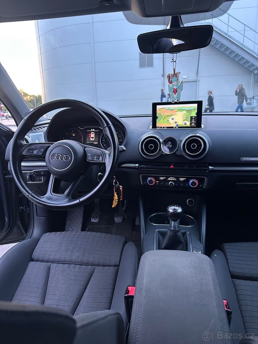 Audi A3 - 8