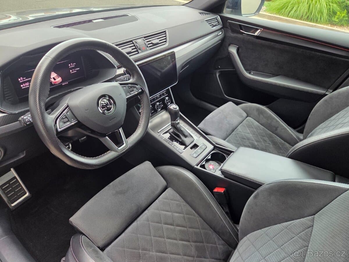 2020 Škoda SUPERB - 8