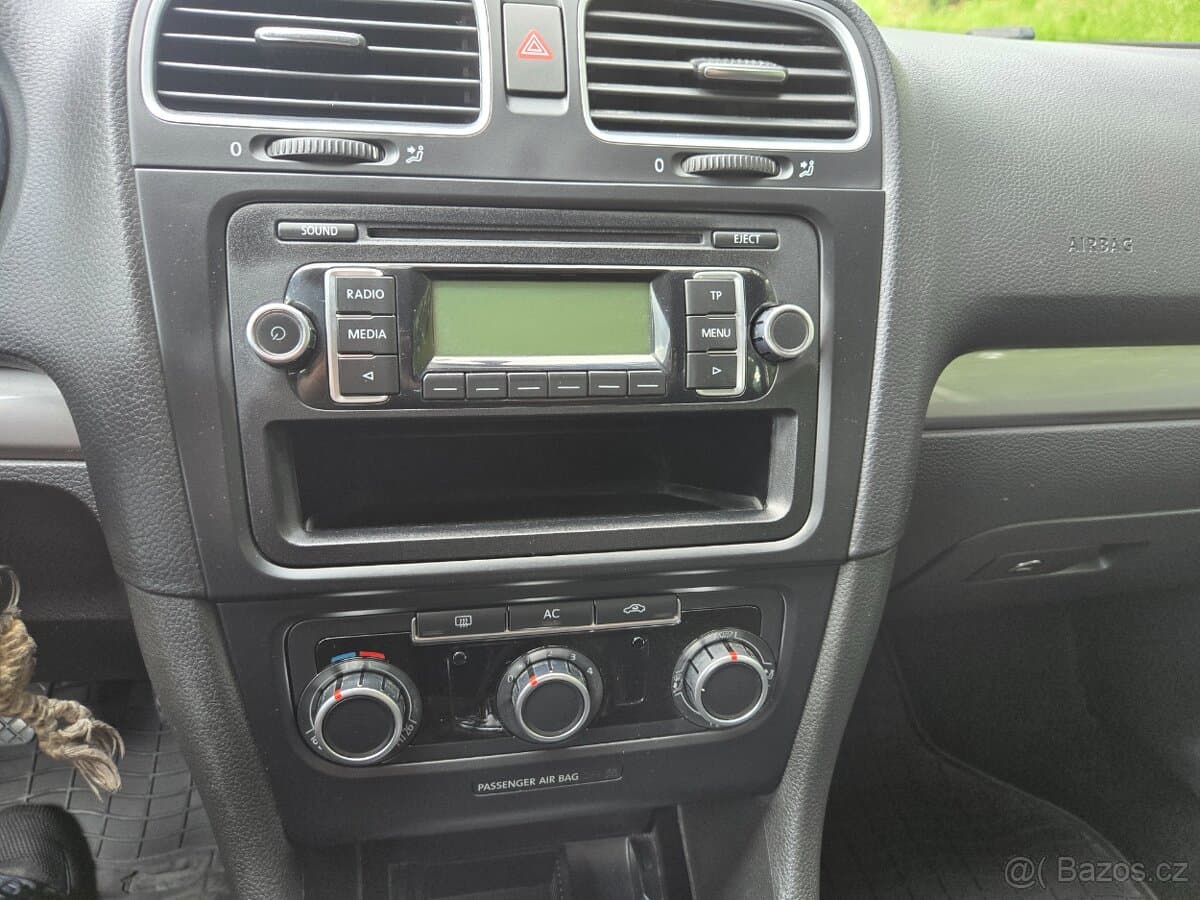 2013 Volkswagen GOLF - 8