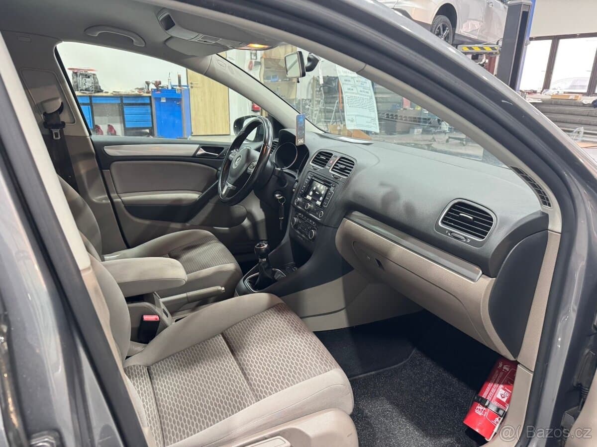 2012 Volkswagen GOLF - 8