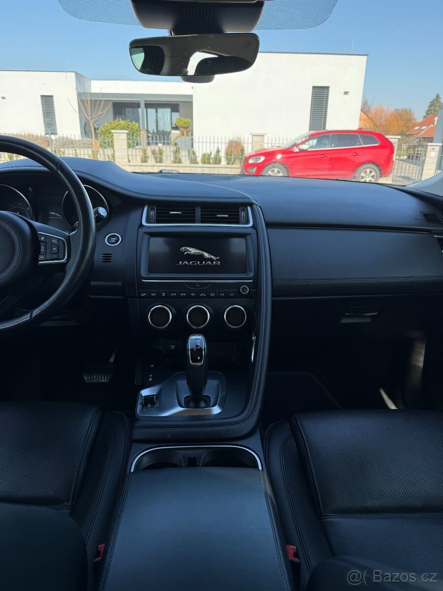 2018 Jaguar E-PACE - 8