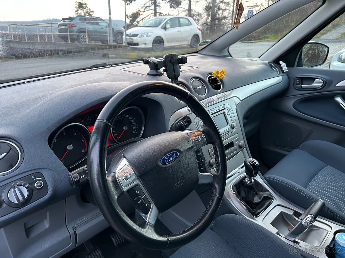 2010 Ford S-MAX - 8