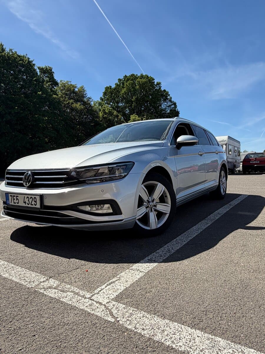 2020 Volkswagen PASSAT - 8