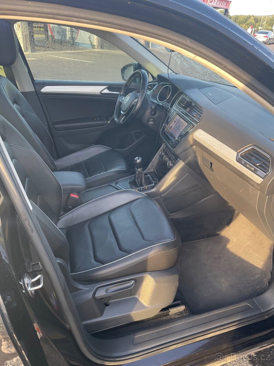 Volkswagen TIGUAN - 8