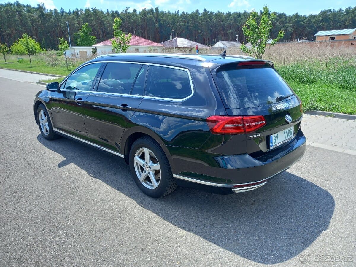 2015 Volkswagen PASSAT - 8