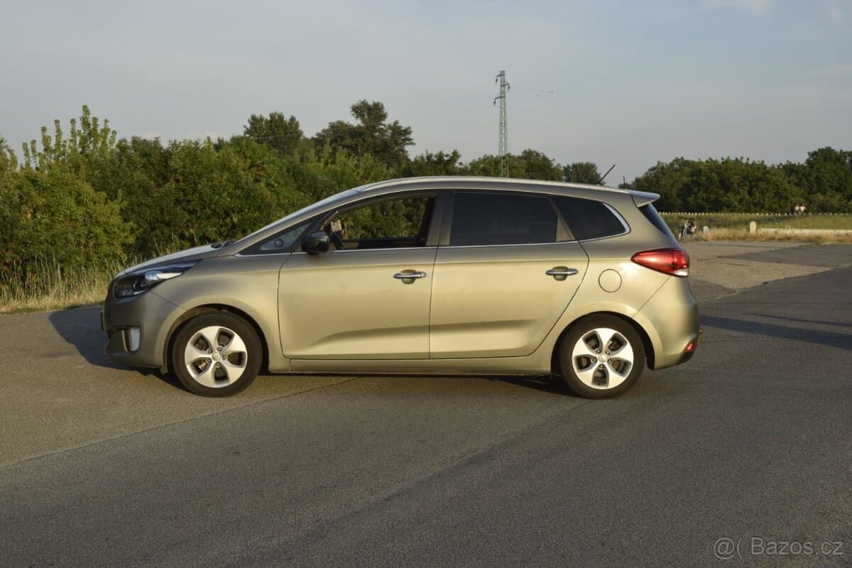 2014 Kia CARENS - 8