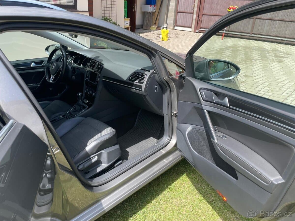2015 Volkswagen GOLF - 8