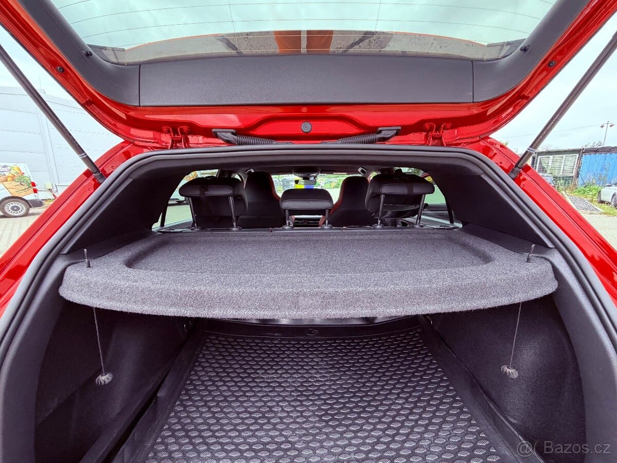 Volkswagen GOLF - 8