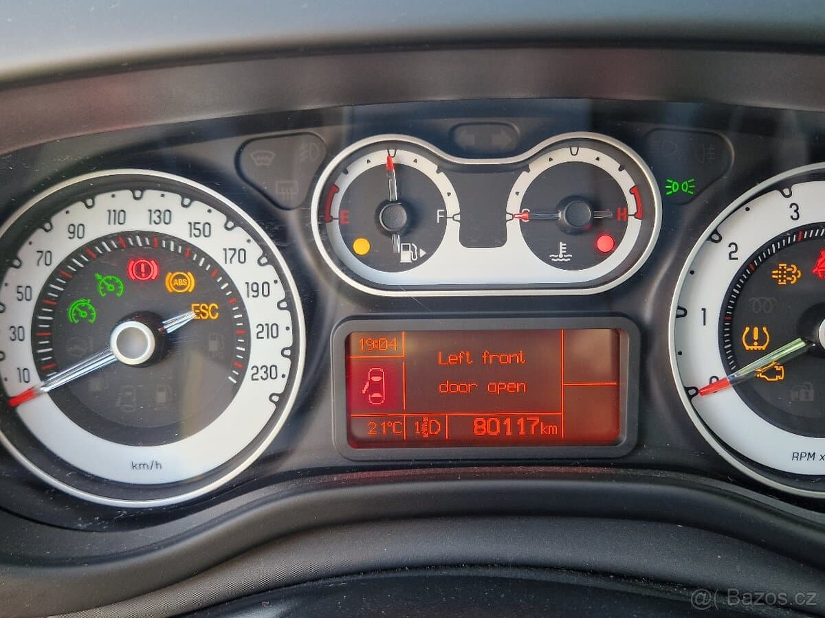2016 Fiat 500L - 8