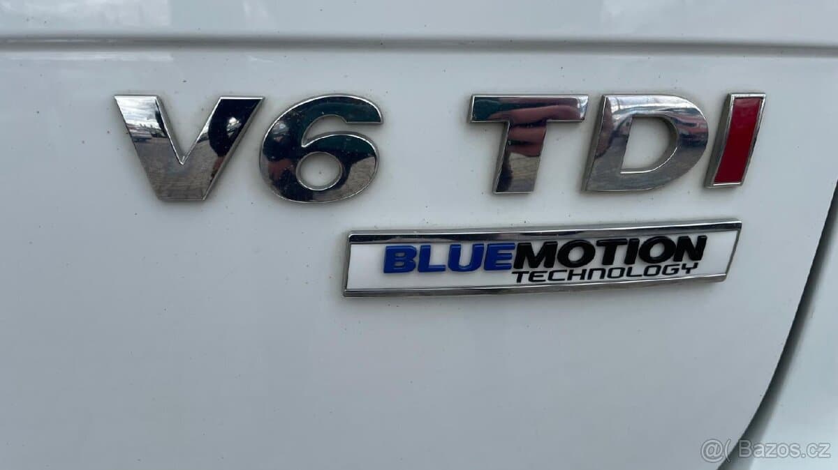 2016 Volkswagen TOUAREG - 8