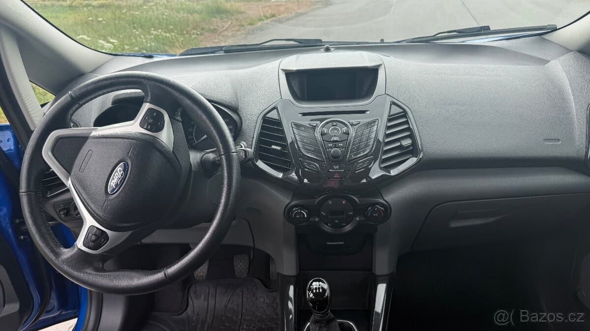 Ford ECOSPORT - 8
