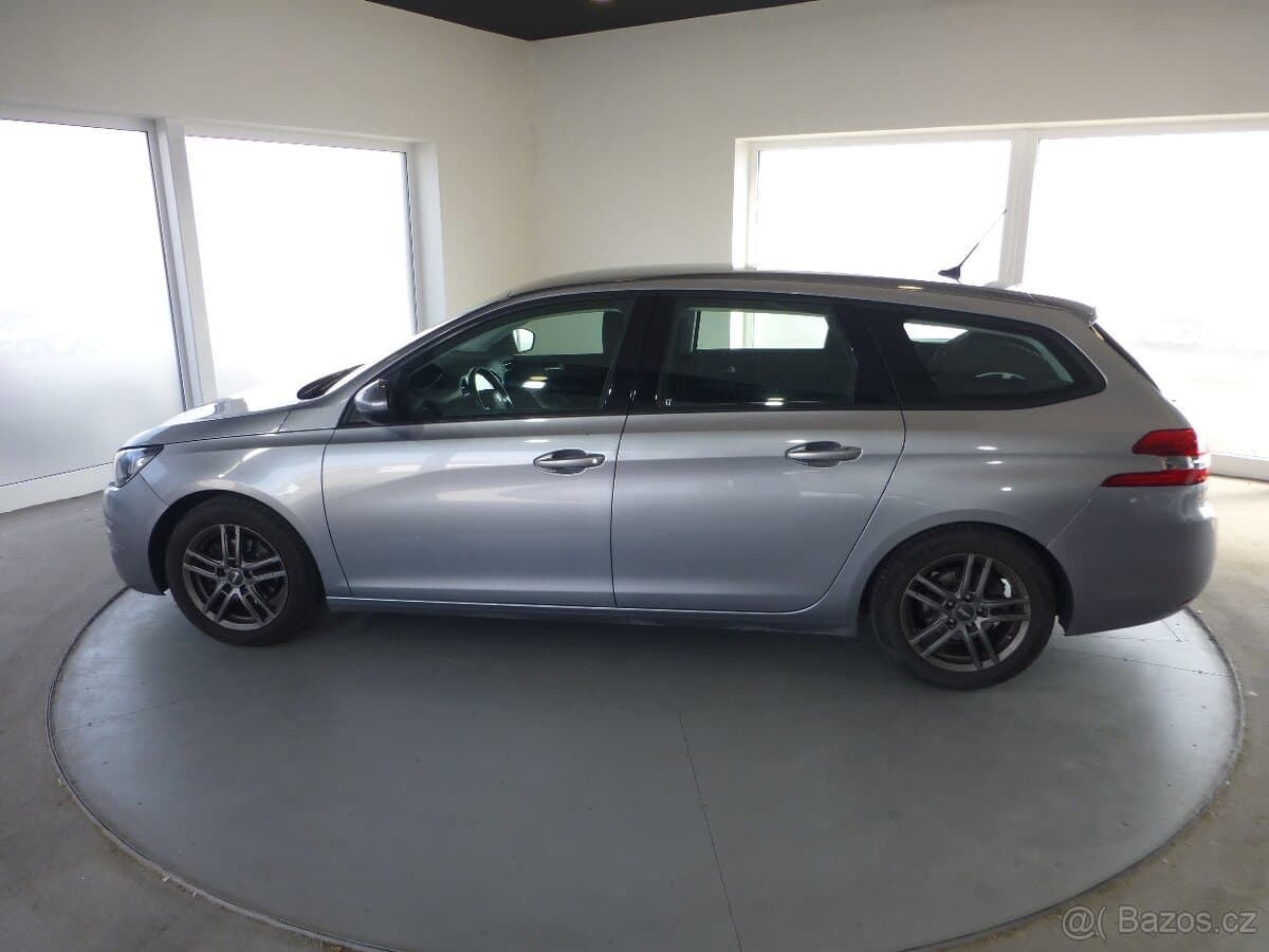 2016 Peugeot 308 - 8