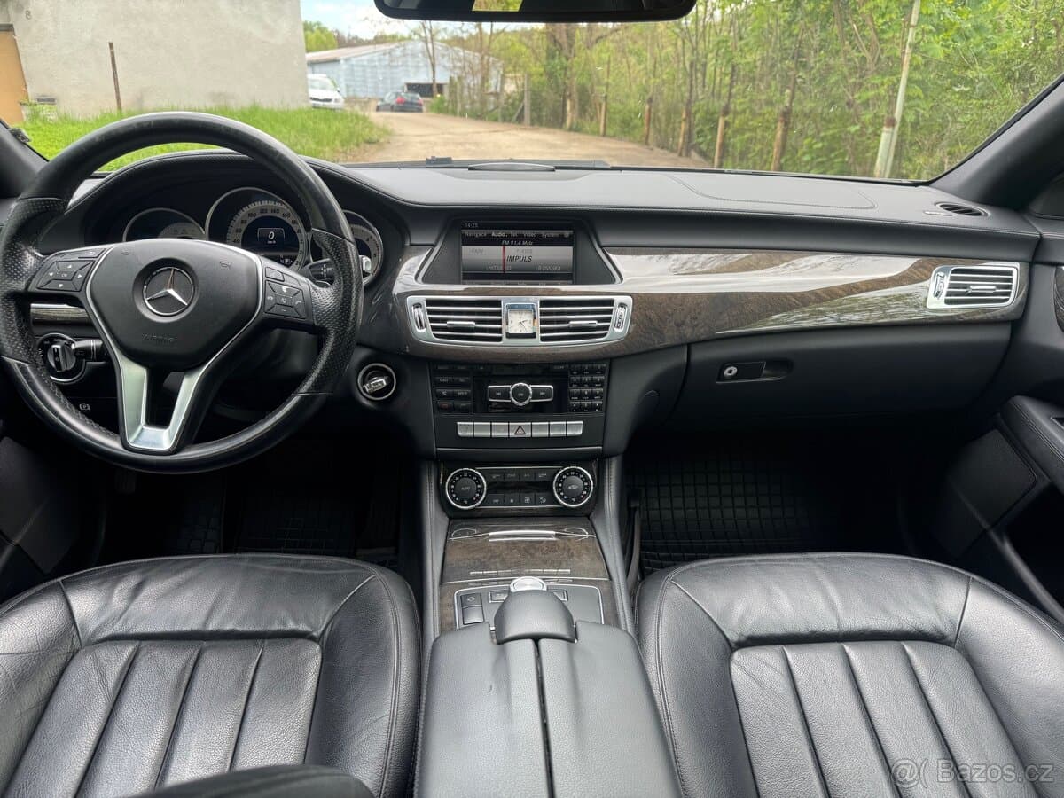 2013 Mercedes-Benz CLS - 8