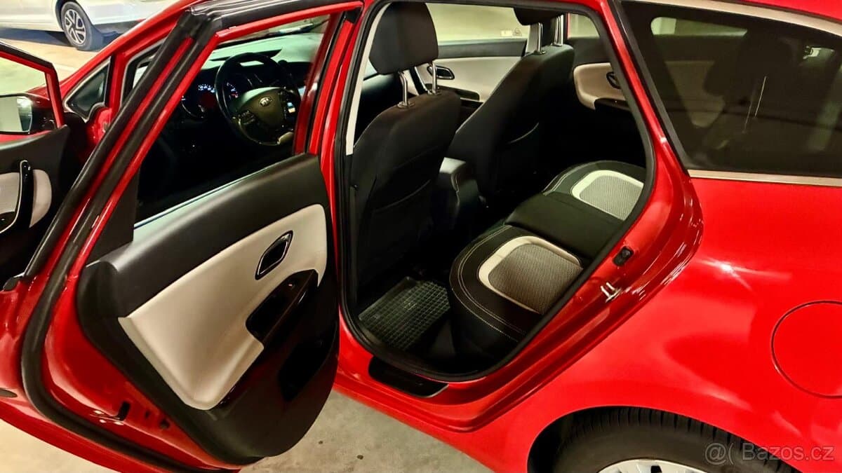 2014 Kia CEE'D - 8