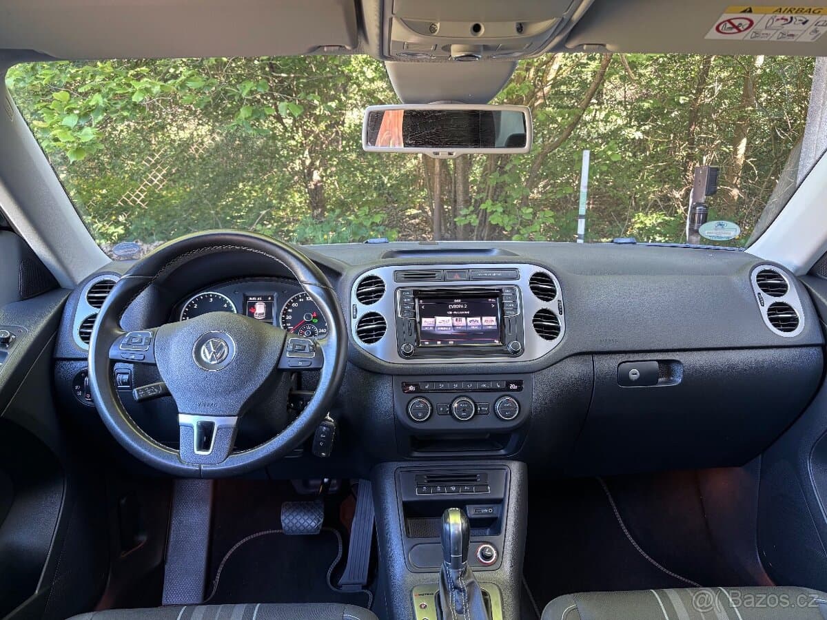 2015 Volkswagen TIGUAN - 8