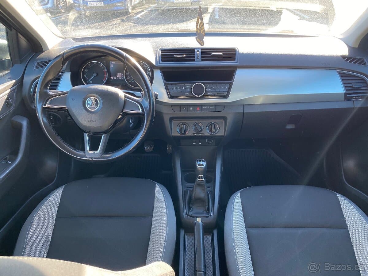 2015 Škoda FABIA - 8
