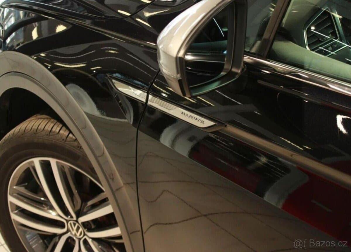 2023 Volkswagen TIGUAN - 8