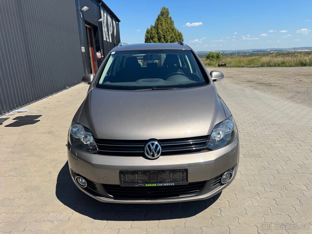 2010 Volkswagen GOLF - 8