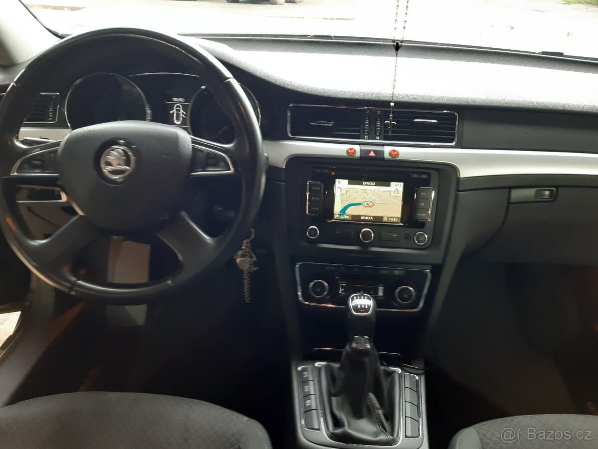 2014 Škoda SUPERB - 8