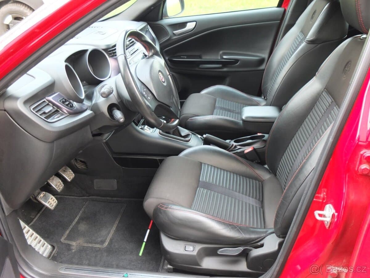 2013 Alfa Romeo GIULIETTA - 8